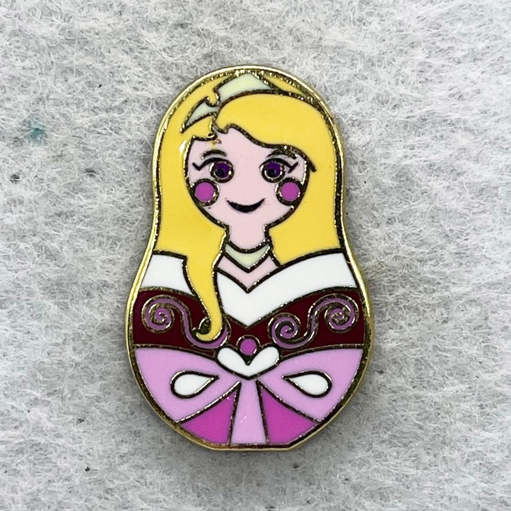 🔮 5/$25 Disney Nesting Dolls Sleeping Beauty Aurora Pin